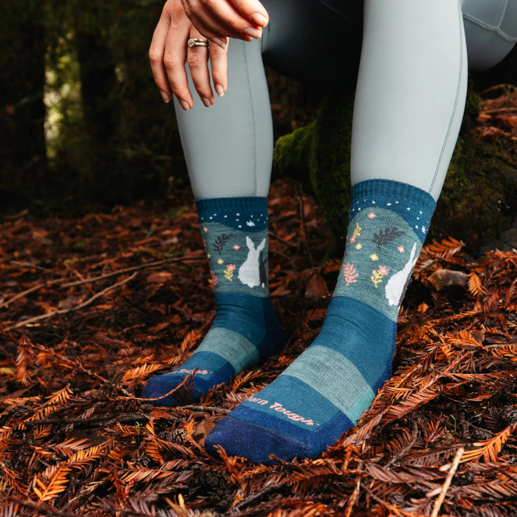 Darn Tough 5001 Women&#39;s Critter Club Micro Crew Lightweight Hiking Socks - Hill and Dale Outdoors